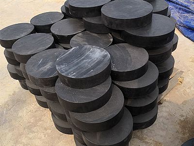 蒙阴县板式橡胶支座由若干层橡胶片与薄钢板经加压硫化